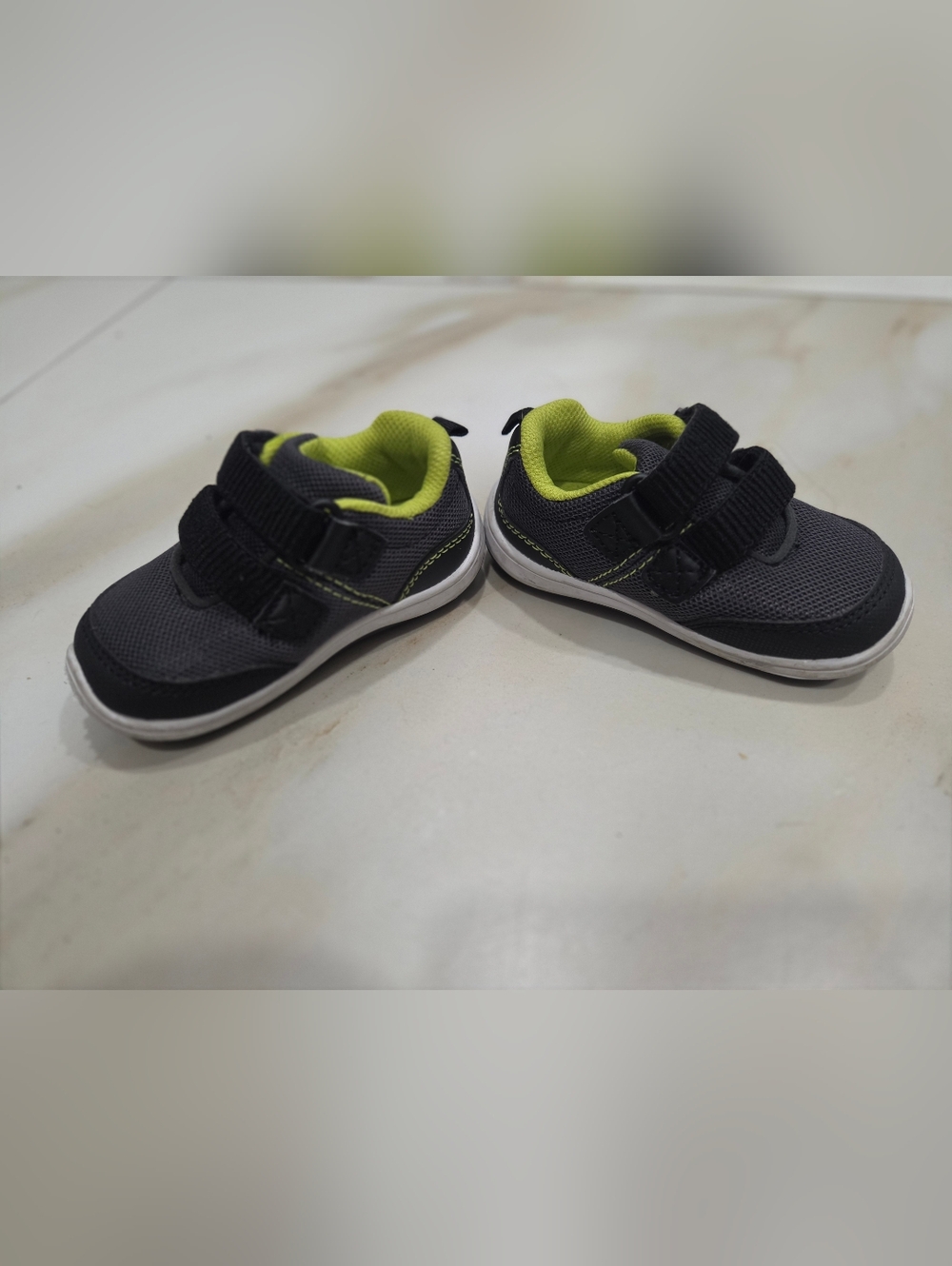 Stride Rite 360 Unisex-Child Dash Athletic Running Shoe Size 5.5